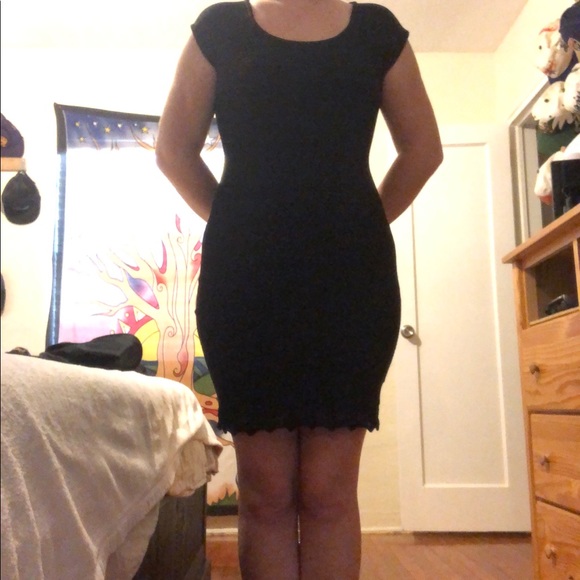 guess little black dress
